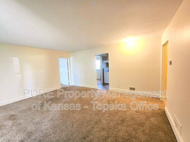 Building Photo - 1404 SW 37th St