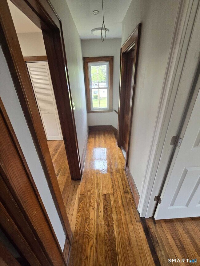 Foto del edificio - 377 W Wolcott Ave