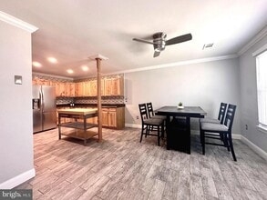 Building Photo - 18085 Olde Port Ln