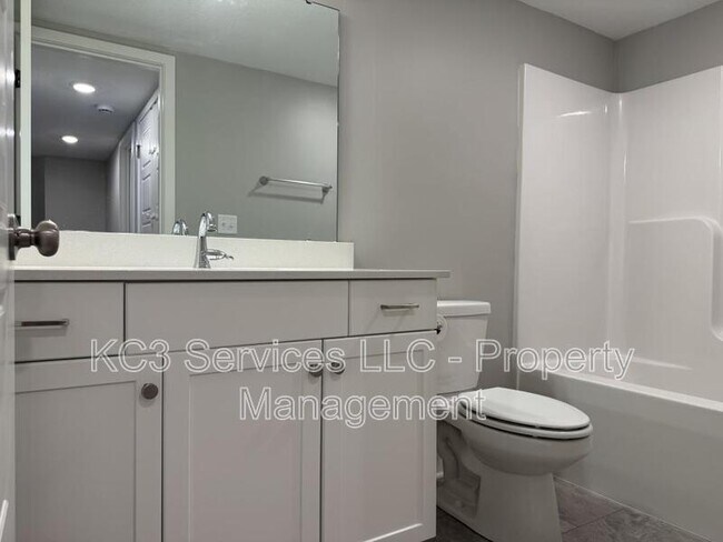 Foto del edificio - 2018 SW Holdbrooks Dr