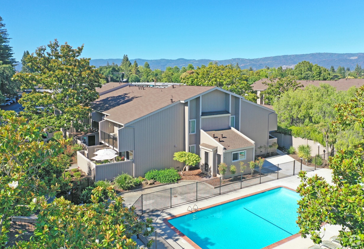 Primary Photo - 110 Remington Apartments