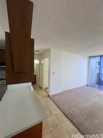 Building Photo - 2651 Kuilei St