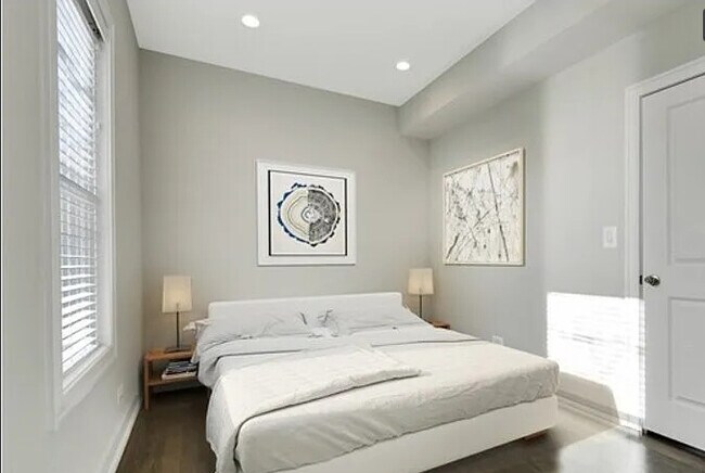 Foto del edificio - 3350 N Kenmore Ave