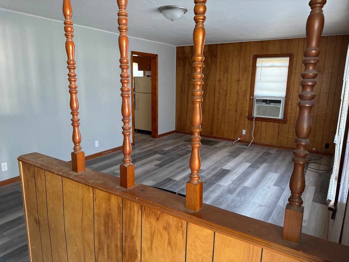 Primary Photo - Freshly remodeled 2 bed 1 bath on corner l...