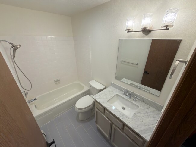 Building Photo - 251 McCarrey St