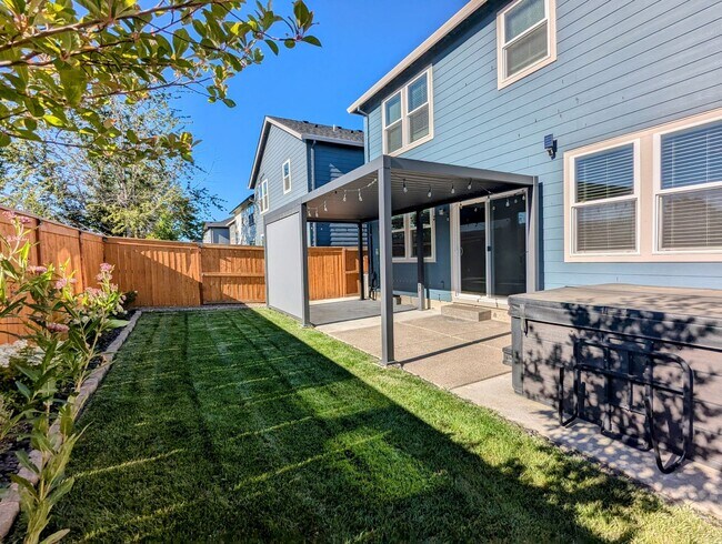 Building Photo - Beautiful NE Salem Home in New Development