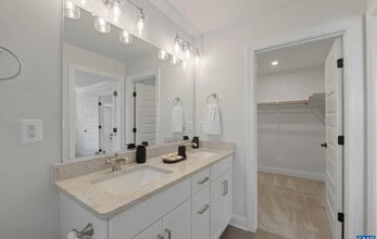 Building Photo - 805 Park Ridge Dr