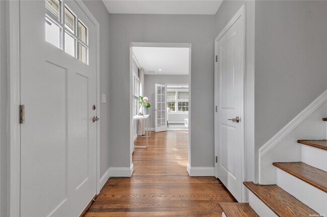 Foto del edificio - 33 Hilltop Rd