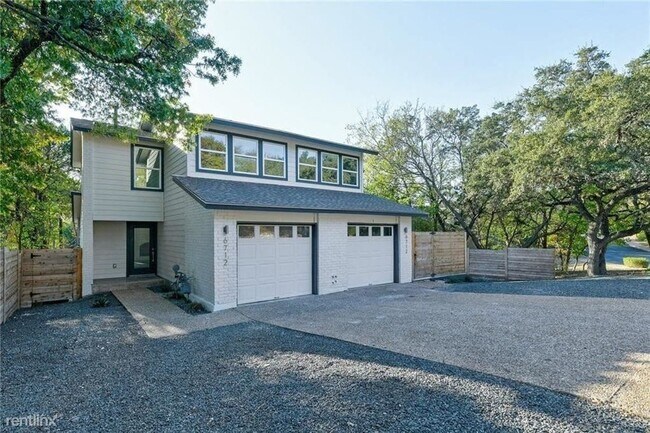 Foto del edificio - 2 br, 2.5 bath Duplex - 6712 Hart Ln A A