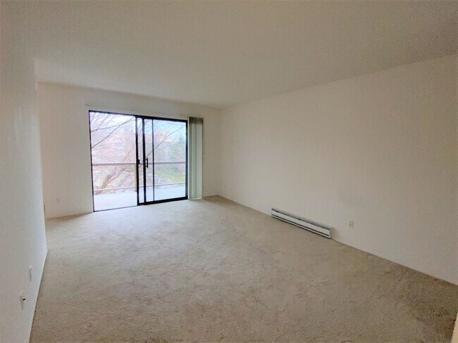 Photo - $500 Move In Special!!! One Bedroom Condo ...