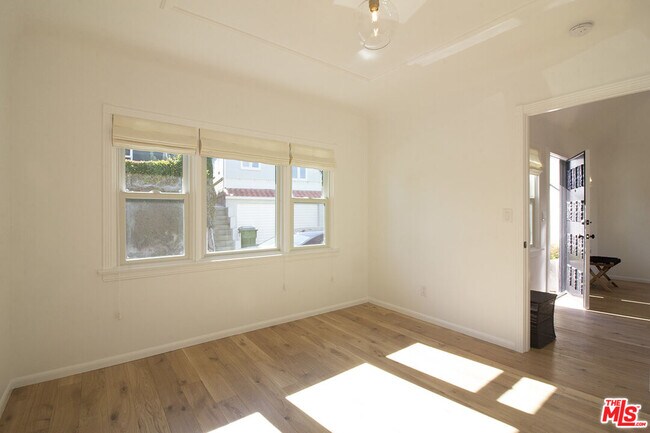 Foto del edificio - 1648 Rotary Dr