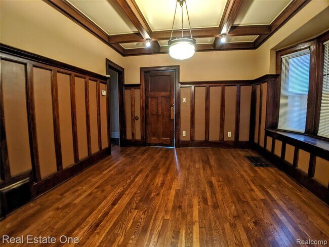 Foto del edificio - 5244 Commonwealth St