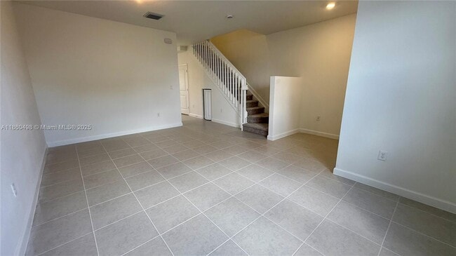 Foto del edificio - 2792 SE 26th Ave