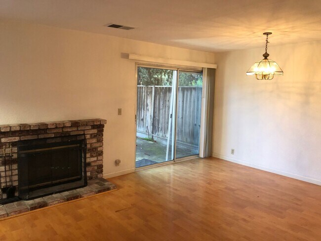 Building Photo - 4 bedrooms SFR in Blossom Valley, San Jose