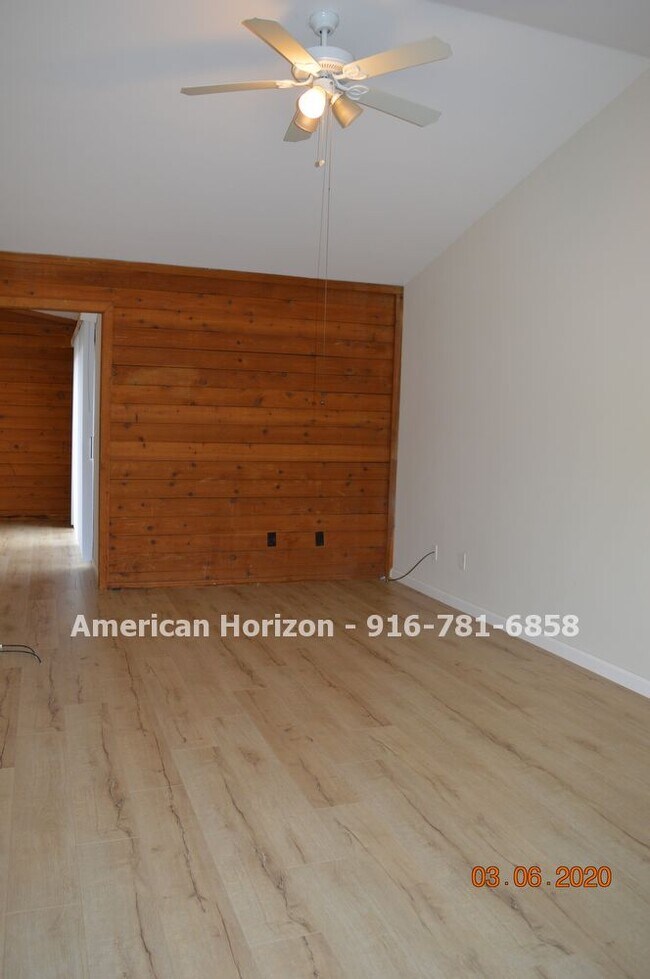 Building Photo - 5517 Towhee Way