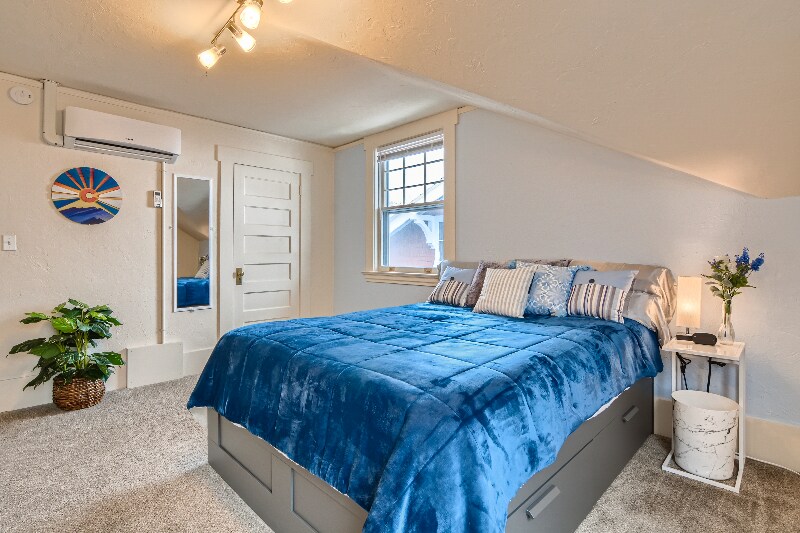 Foto principal - 210 E St Vrain St