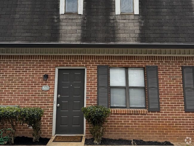 Building Photo - 5012 Top Cat Ct