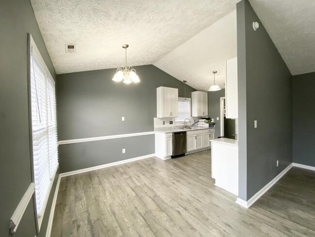 Foto del edificio - 3132 Walesby Drive