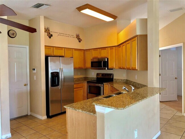 Building Photo - 7731 Carriage Pointe Dr