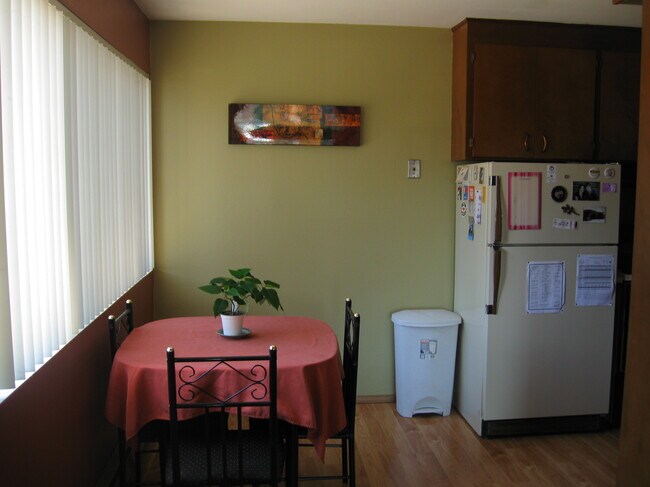 Dining Area - 7300 5th Ave NE