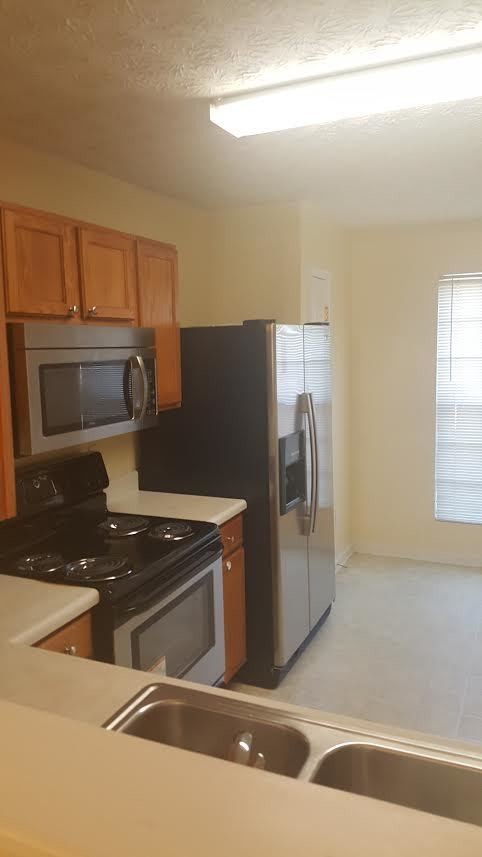 Foto del edificio - 3 Bedroom Town Home, Total Electric