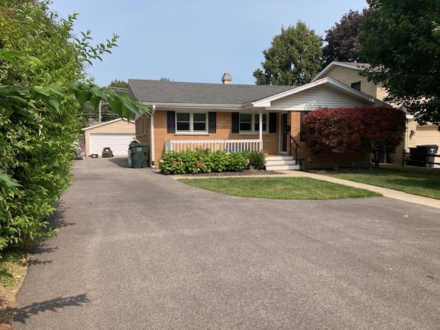 Primary Photo - 224 E Austin Ave