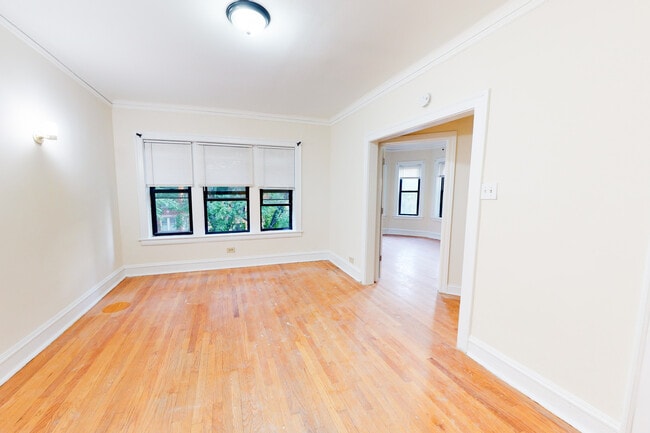 Building Photo - 2054 W Arthur Ave