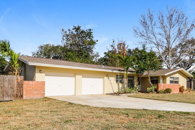 Foto del edificio - 1940 Ripon Dr