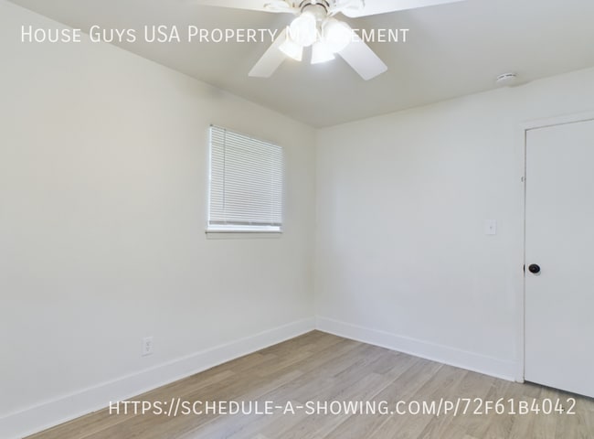 Building Photo - 15411 Barat Ave