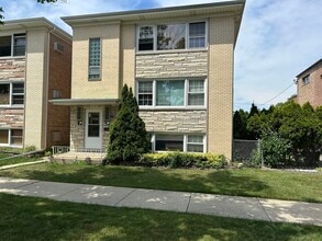 Building Photo - 2840 73rd Ave
