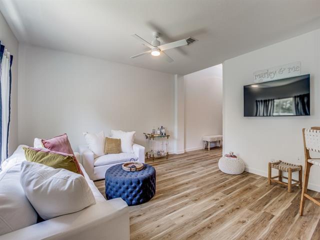 Building Photo - 3305 Paisano Trail