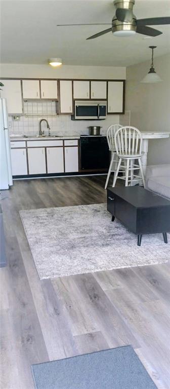 Foto del edificio - 4354 Tahitian Gardens Cir