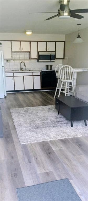 Building Photo - 4354 Tahitian Gardens Cir