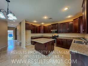 Building Photo - 9121 Echo Point Pl