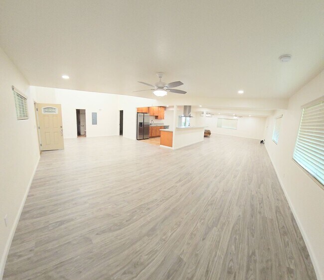 Building Photo - Mililani Town Completely Renovated 3 Bedro...