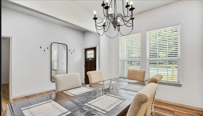 Foto del edificio - Charming 3BR House in Seguin