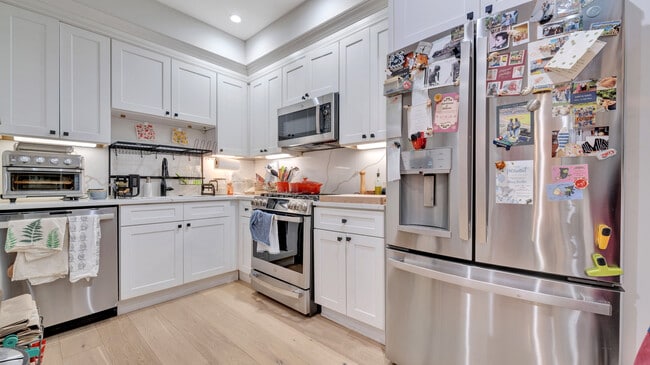 Foto del edificio - 1658 K St NE