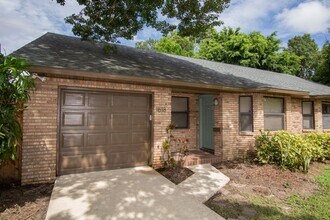 Building Photo - 1618 Asher Ln