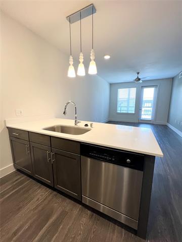 Foto principal - 6080 Water St