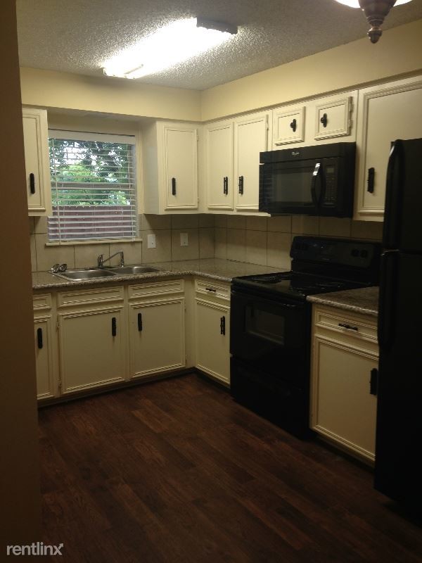 Building Photo - 2 br, 1 bath House - 115 N Gabriel