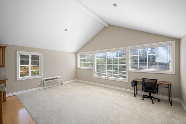 Building Photo - 1331 Journeys End Dr