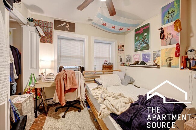 Foto del edificio - 2619 N Southport Ave