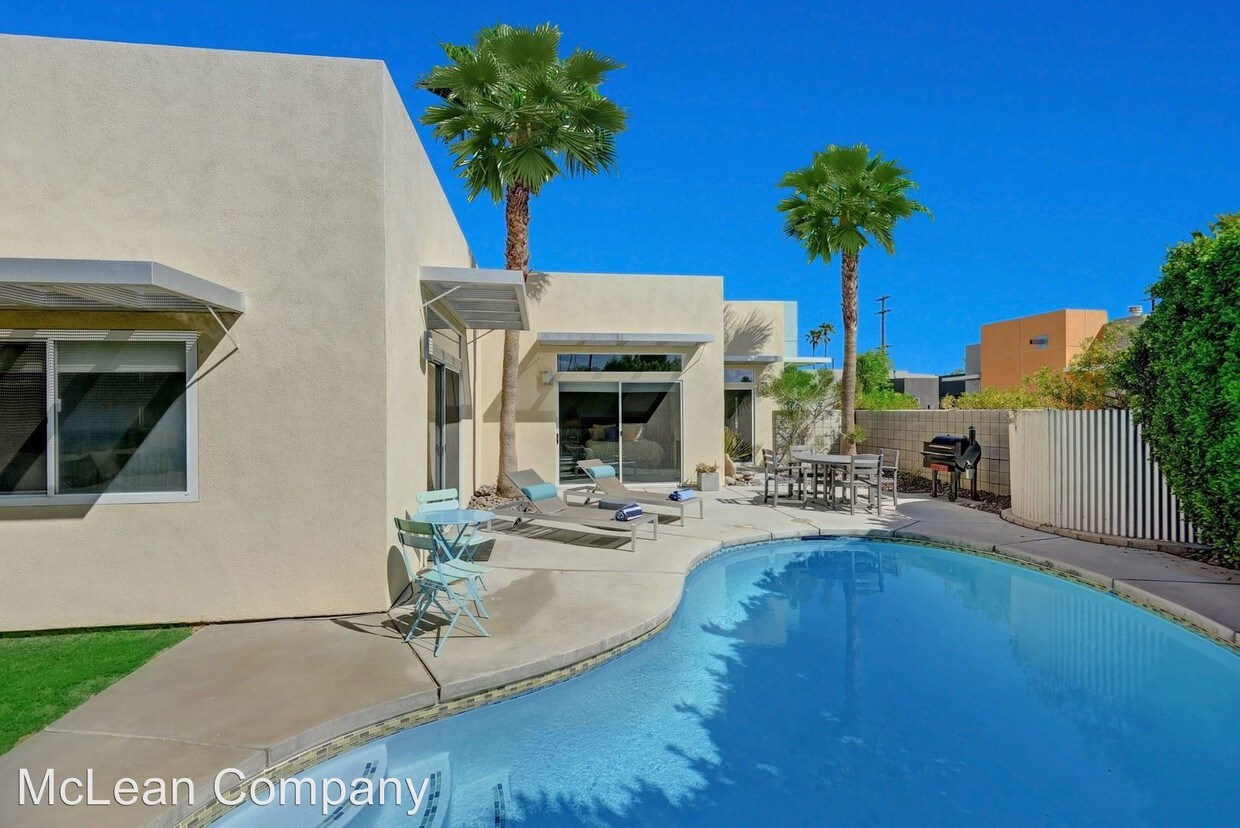 Foto principal - 3 br, 2 bath House - 126 W San Carlos Road