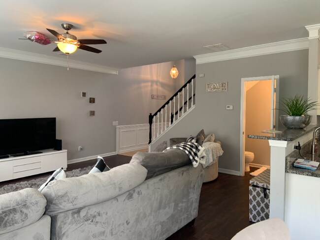 Foto del edificio - 8165 Kincaid Ct