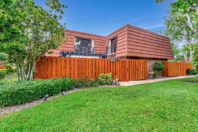 Building Photo - 3109 San Clara Dr