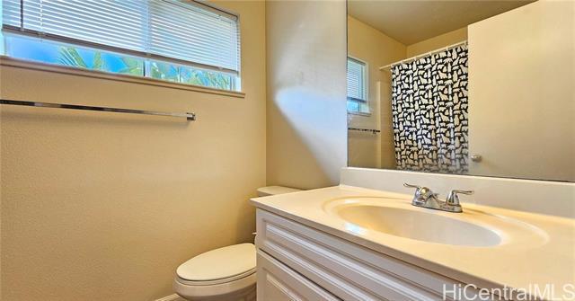 Building Photo - 95-1155-1155 Wikao St