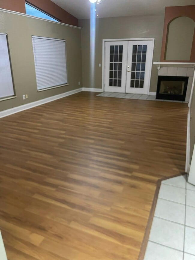 Photo - 6018 Gentle Ben Cir House