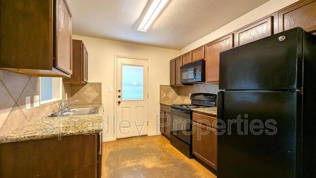 Building Photo - 517 A Kendra Dr