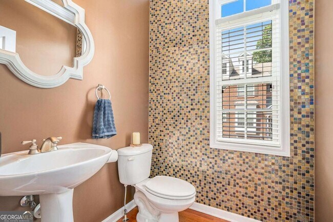 Foto del edificio - 12807 Doe Dr