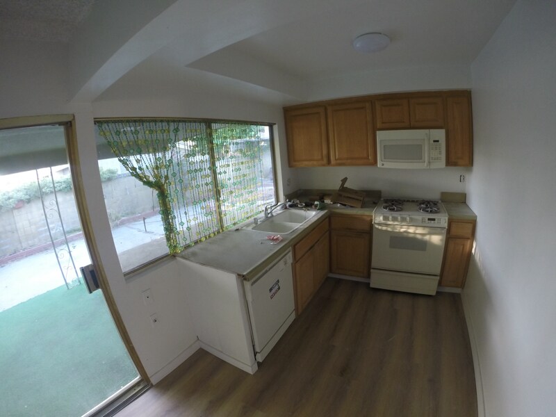 Foto principal - 9455 1/2 Cedar St